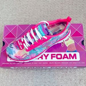 NWT Skechers Flex Appeal Memory Foam Sneakers